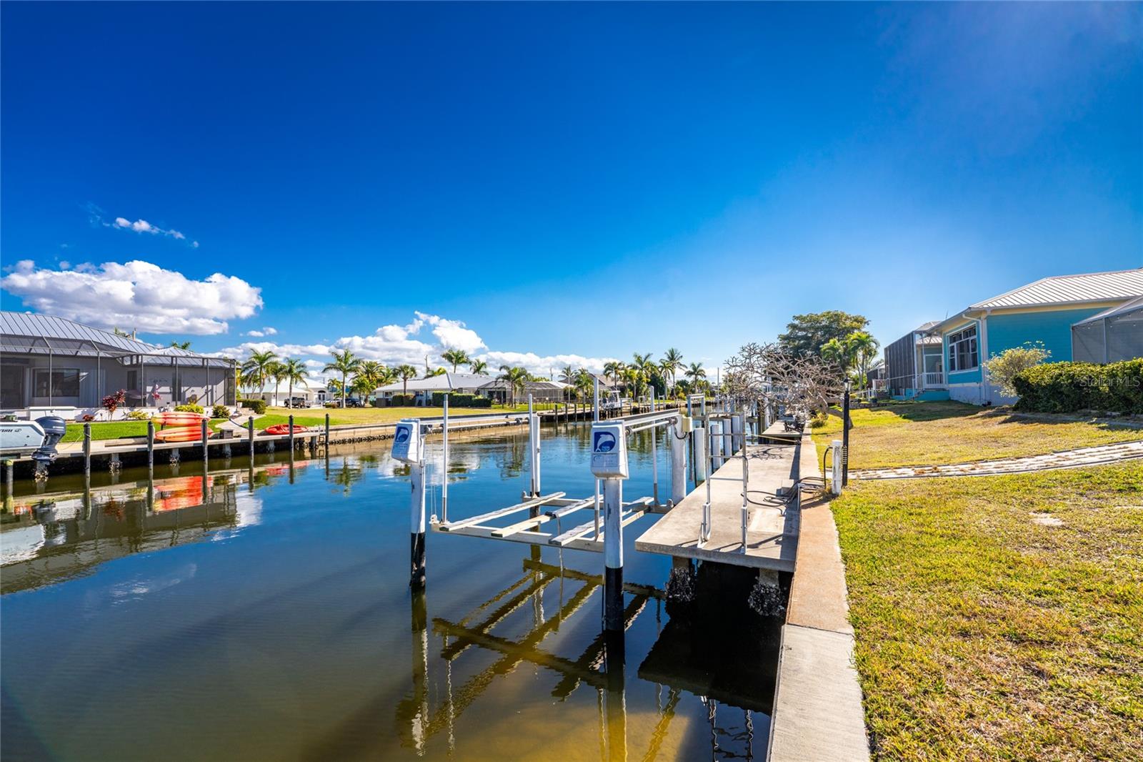 Image 50 of 69 For 946 Messina Dr