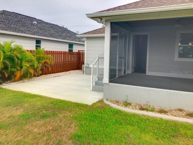 Image 28 of 30 For 399 Carmalita Street 112