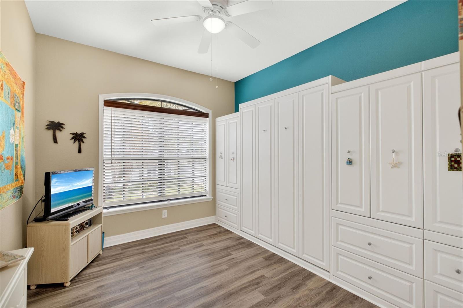 Image 25 of 38 For 1323 Mediterranean Drive 222