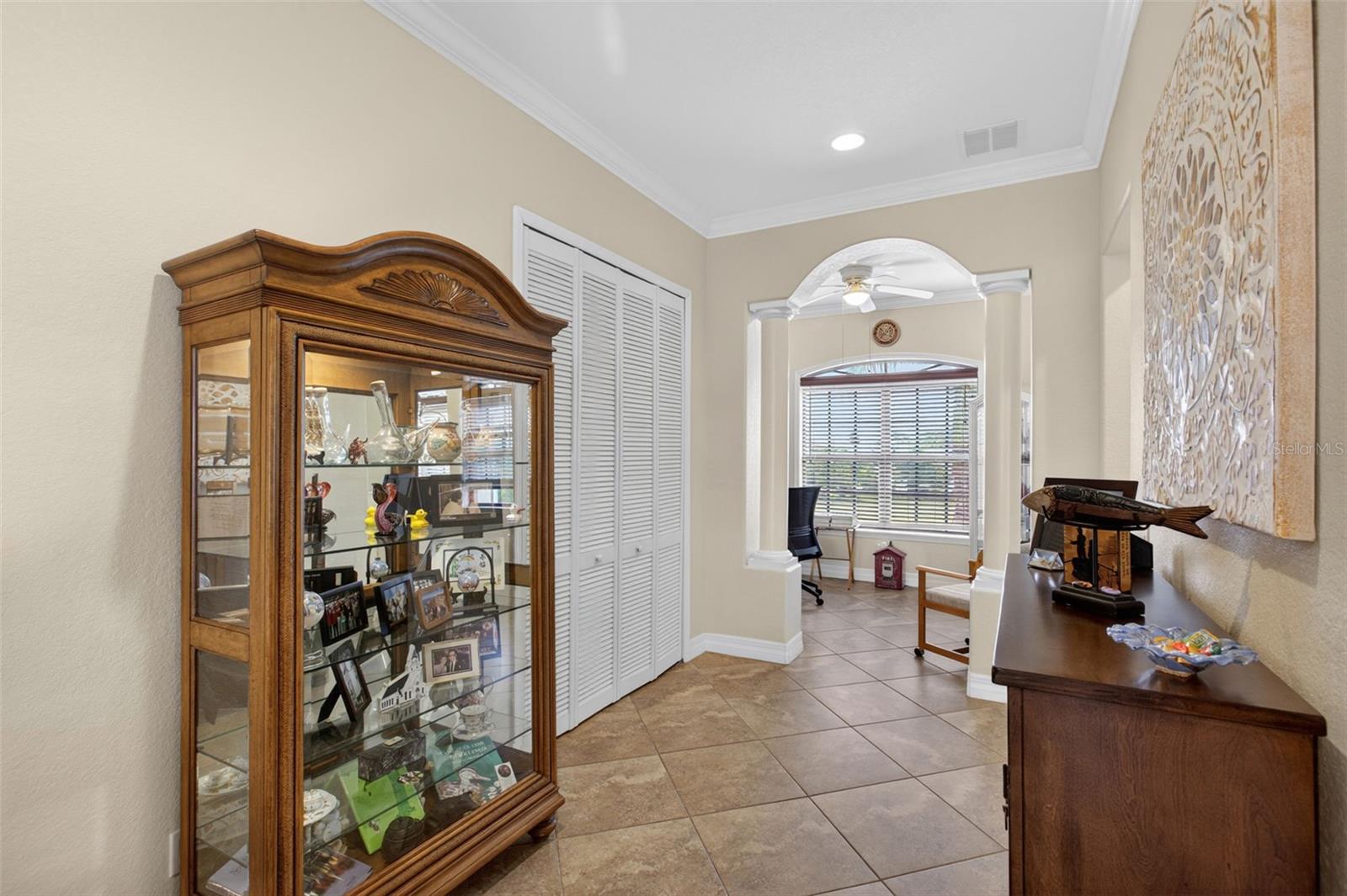 Image 6 of 38 For 1323 Mediterranean Drive 222