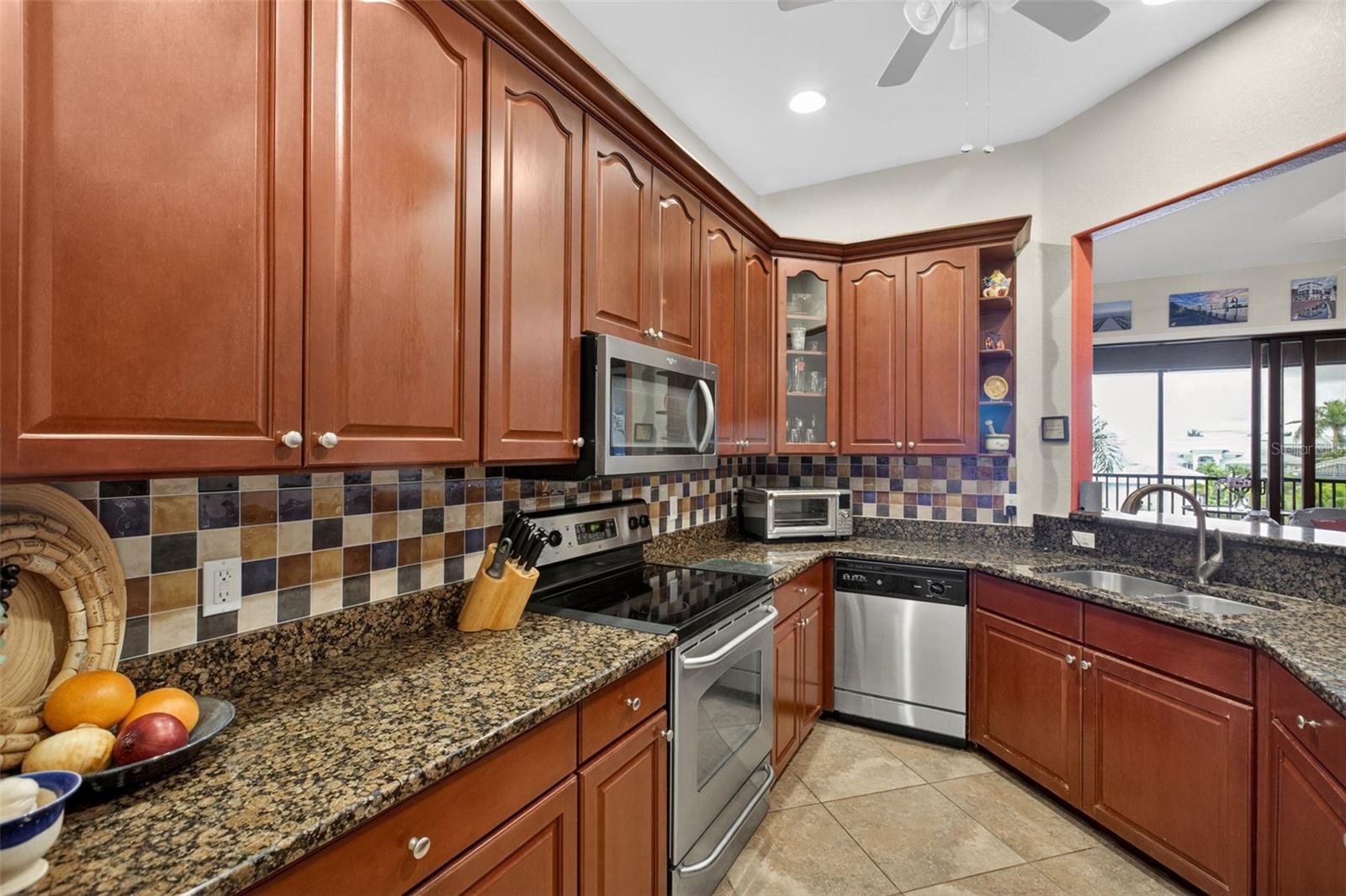 Image 9 of 38 For 1323 Mediterranean Drive 222