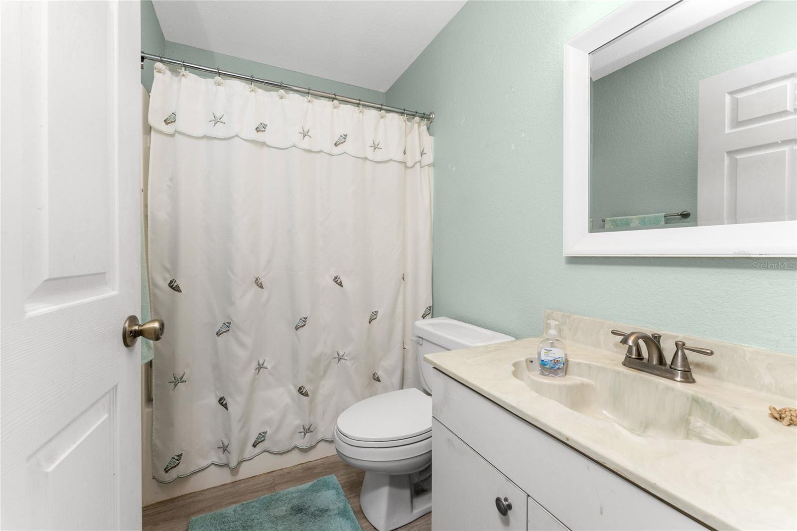 Image 19 of 41 For 2843 Abbotsford Street