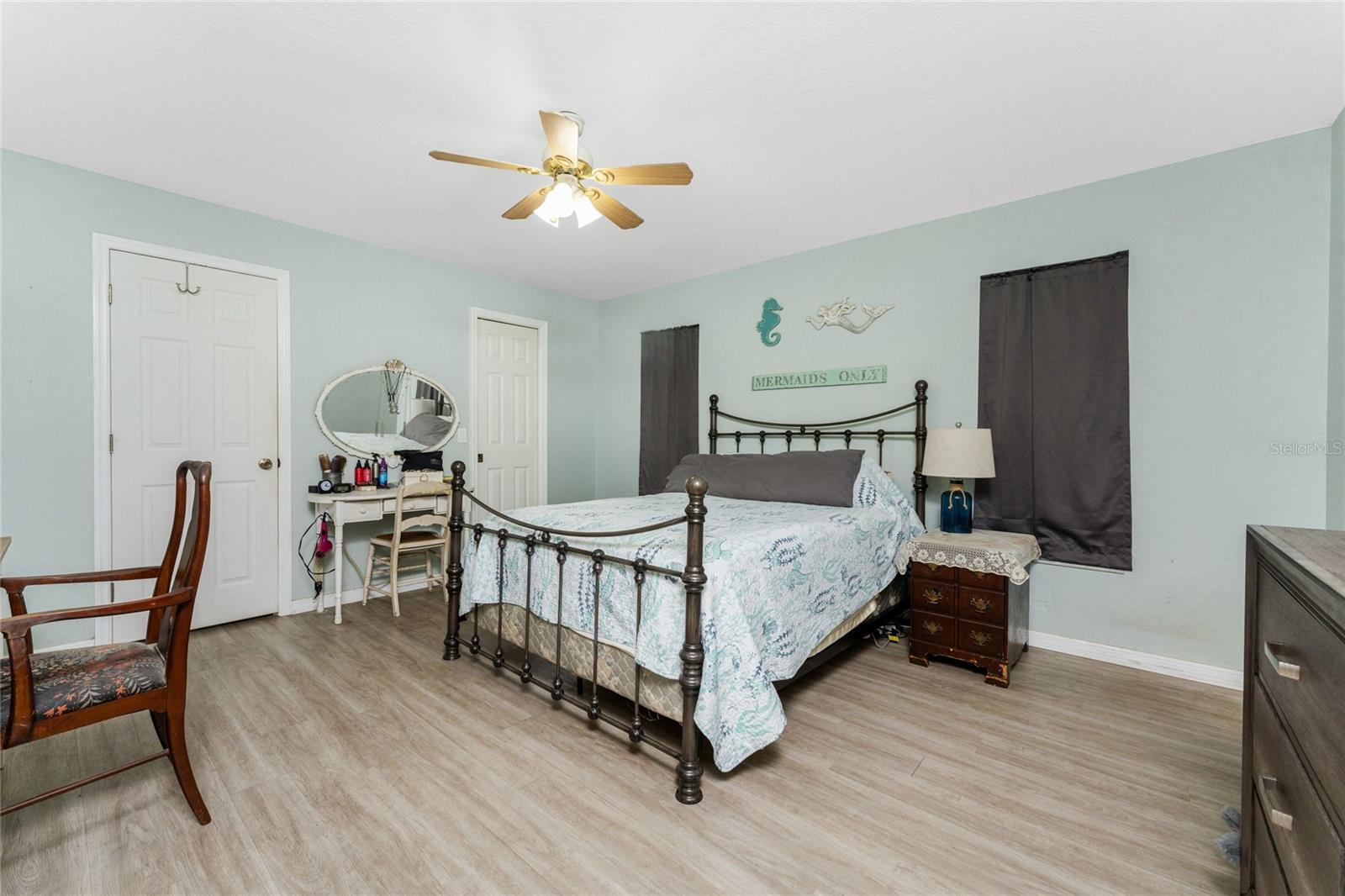 Image 24 of 41 For 2843 Abbotsford Street