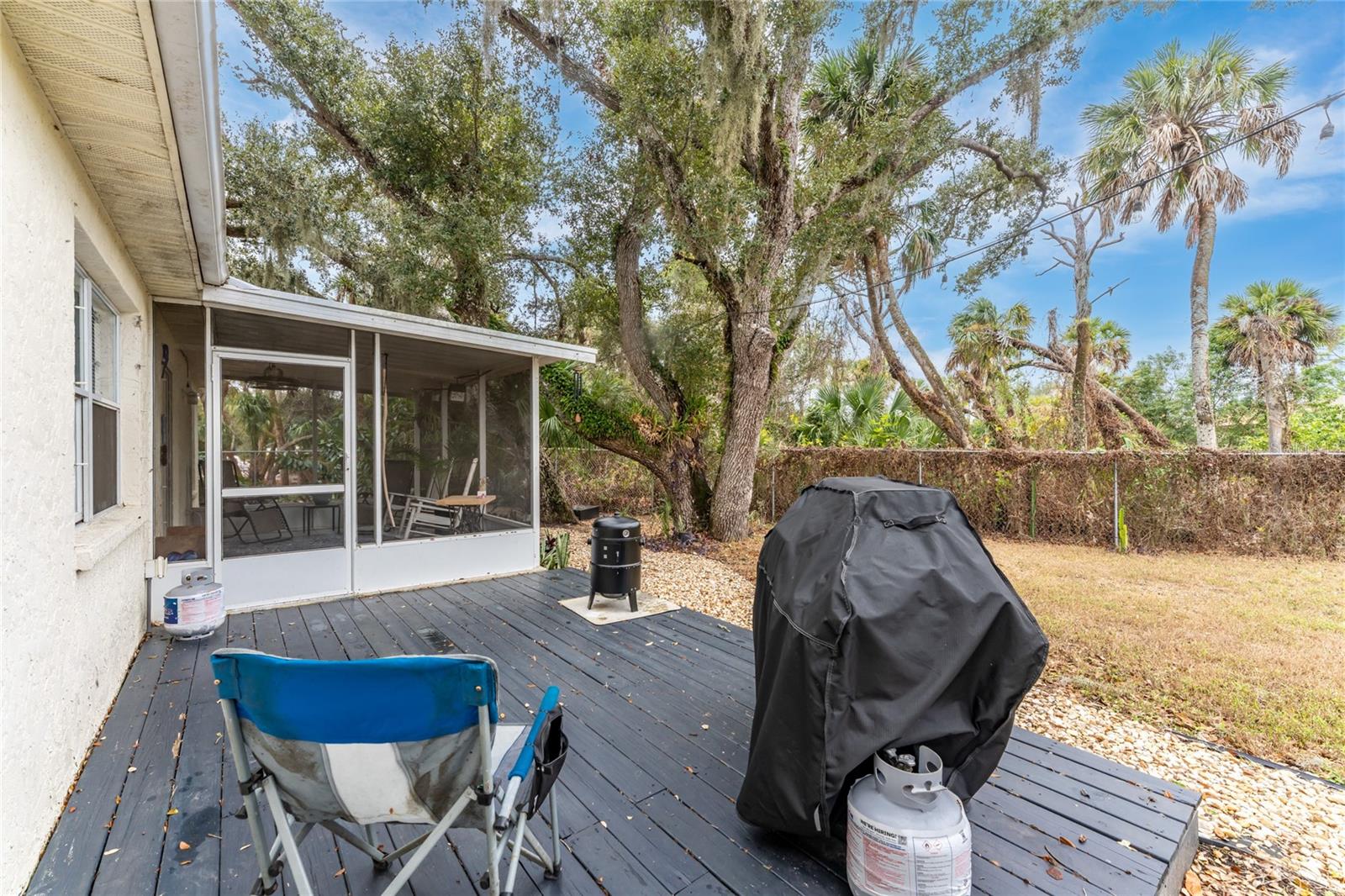 Image 33 of 41 For 2843 Abbotsford Street