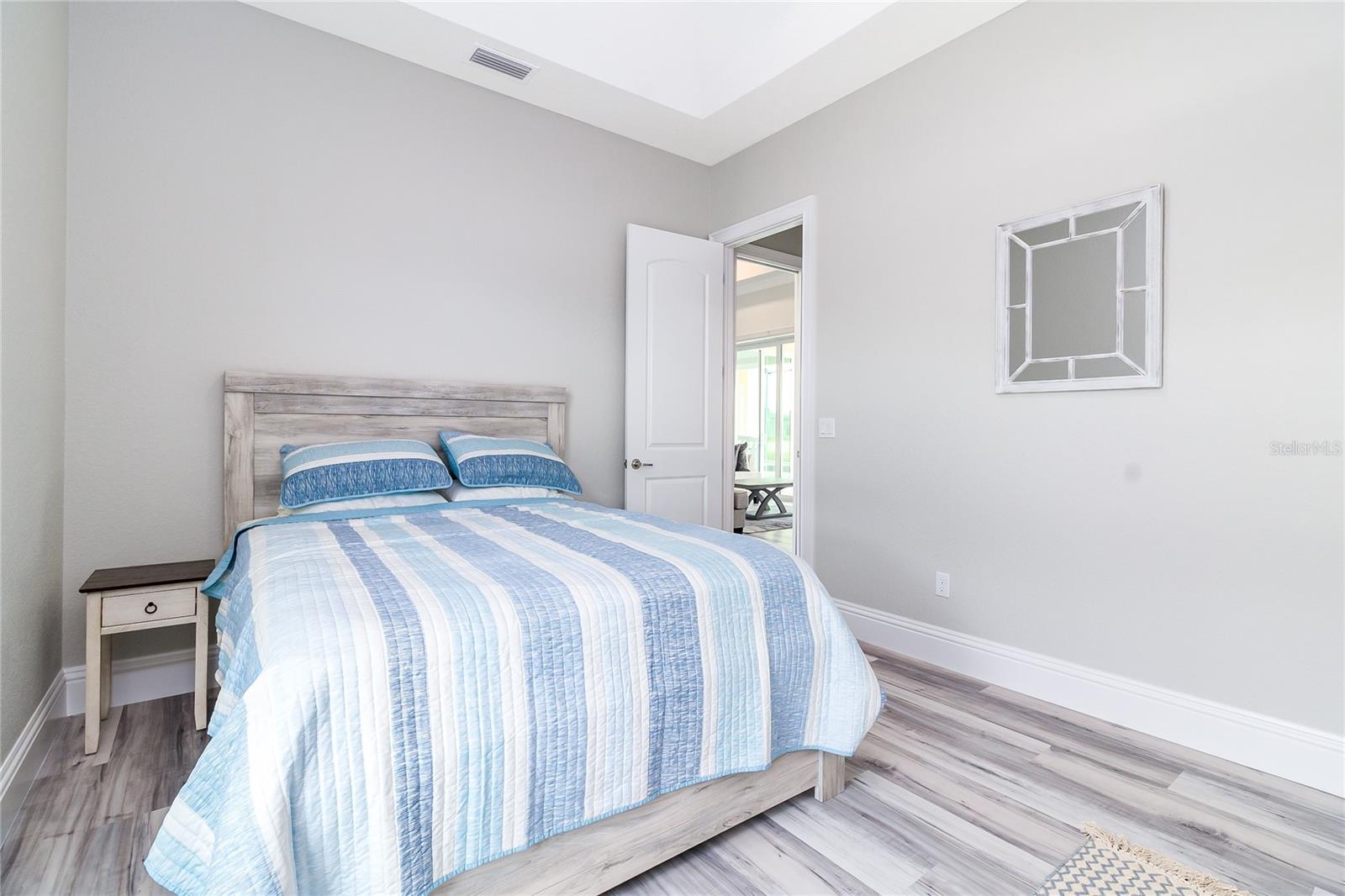 Image 17 of 35 For 238 Pine Valley Lane