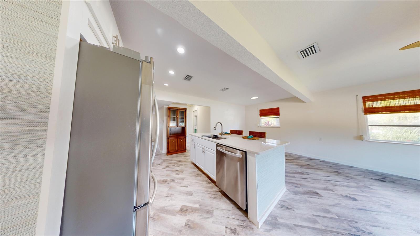 Image 14 of 29 For 6057 Florida Street