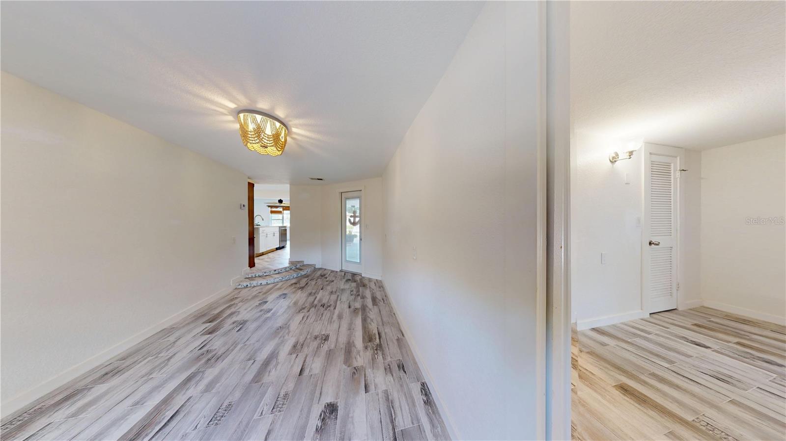 Image 22 of 29 For 6057 Florida Street