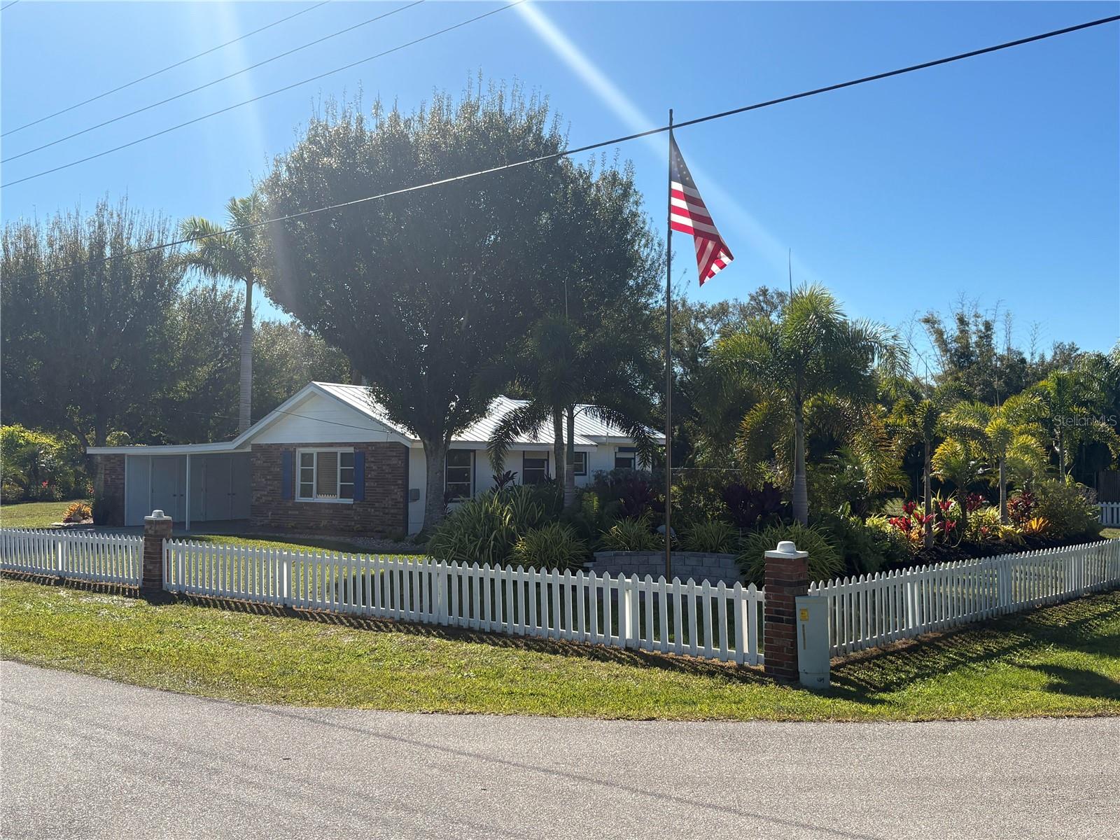 Image 3 of 29 For 6057 Florida Street