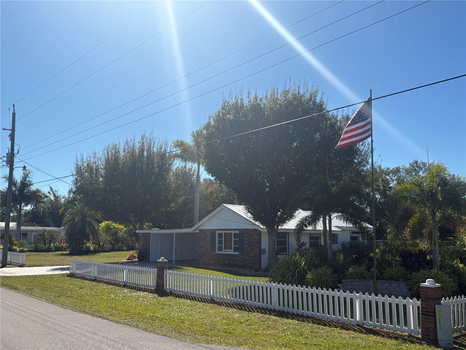 Image 4 of 29 For 6057 Florida Street