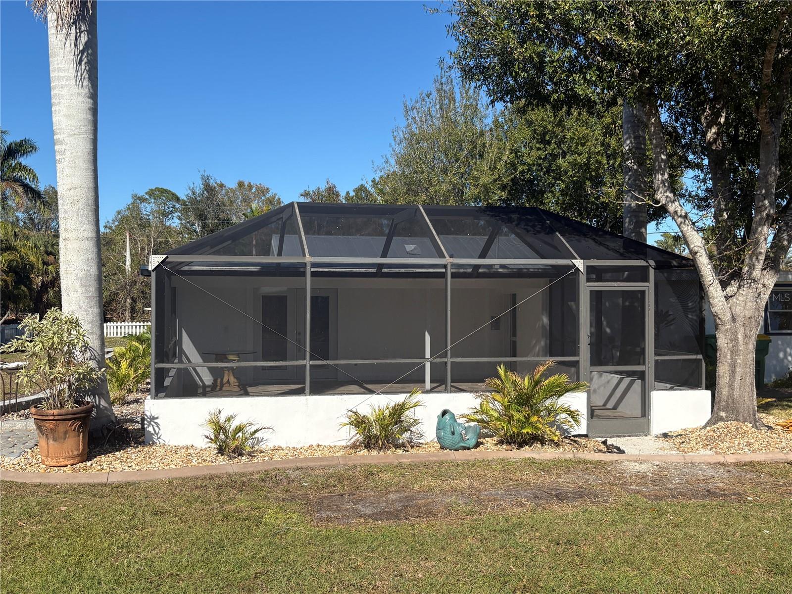 Image 7 of 29 For 6057 Florida Street