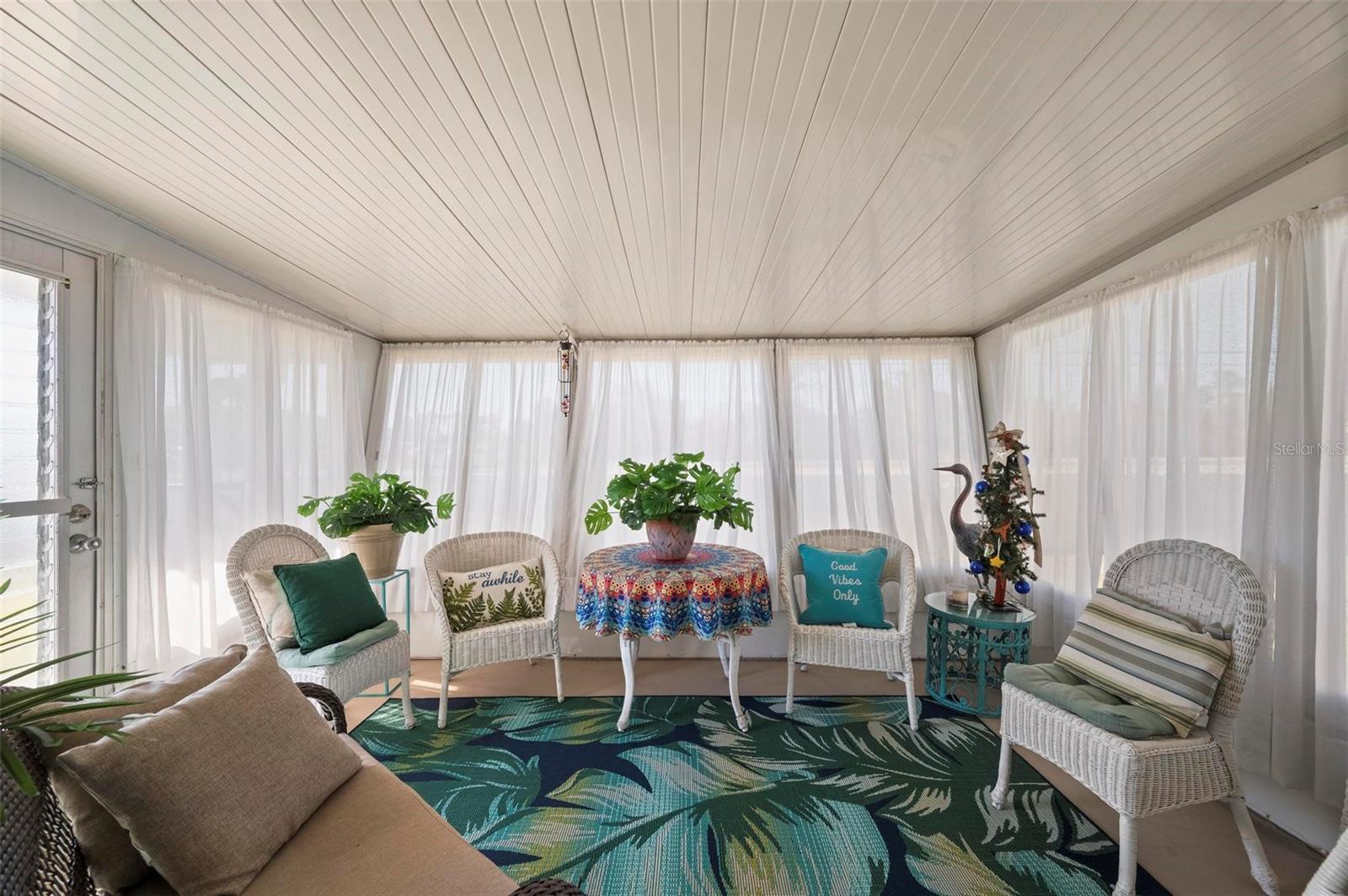 Image 15 of 58 For 1000 Kings Highway 279