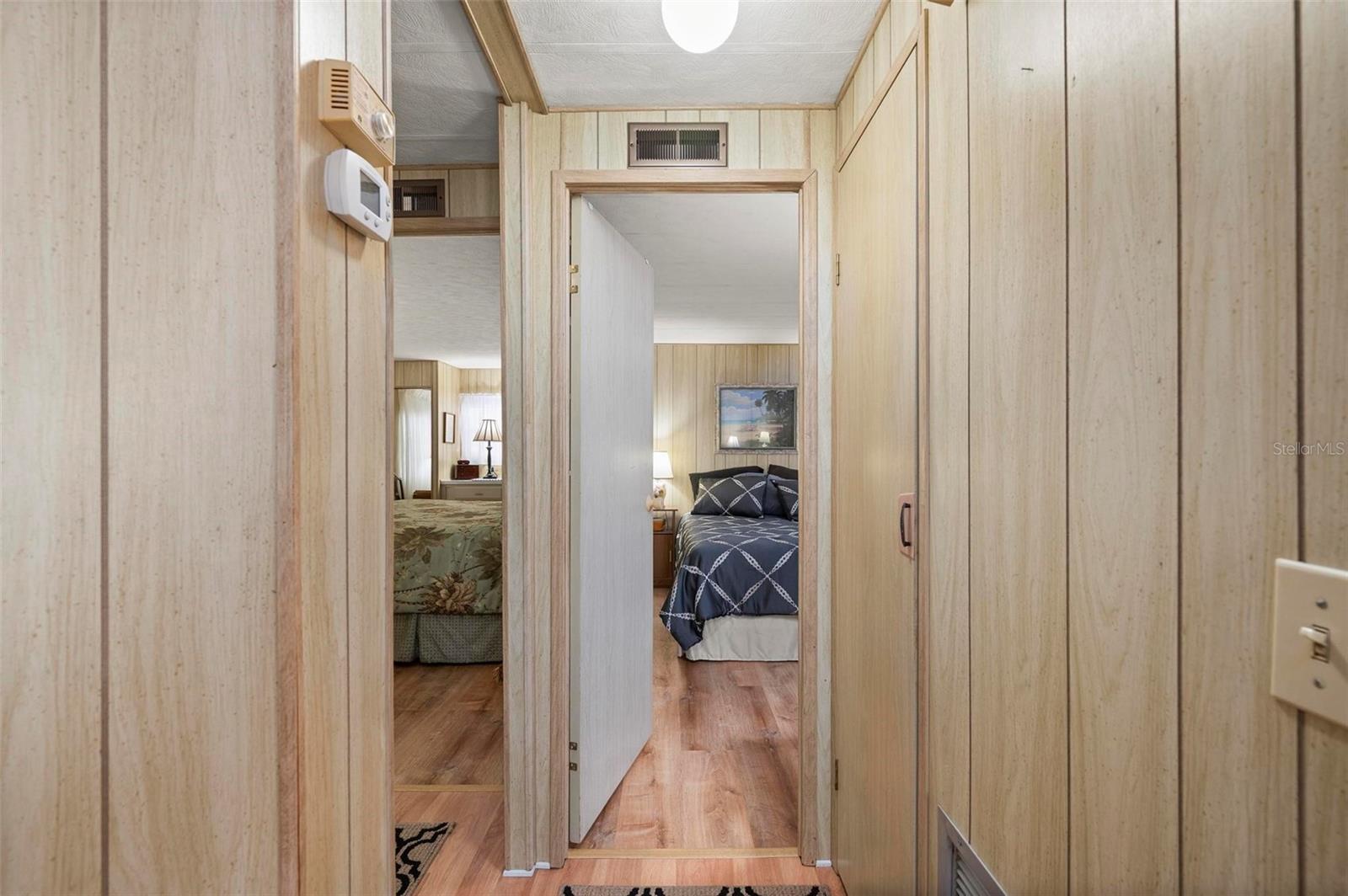 Image 18 of 58 For 1000 Kings Highway 279