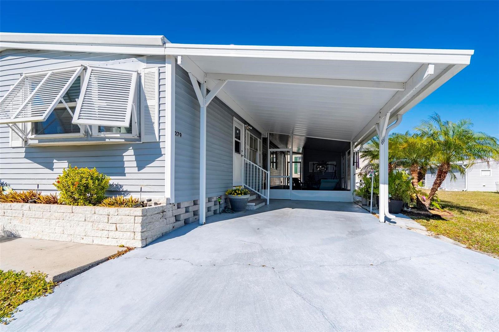 Image 2 of 58 For 1000 Kings Highway 279