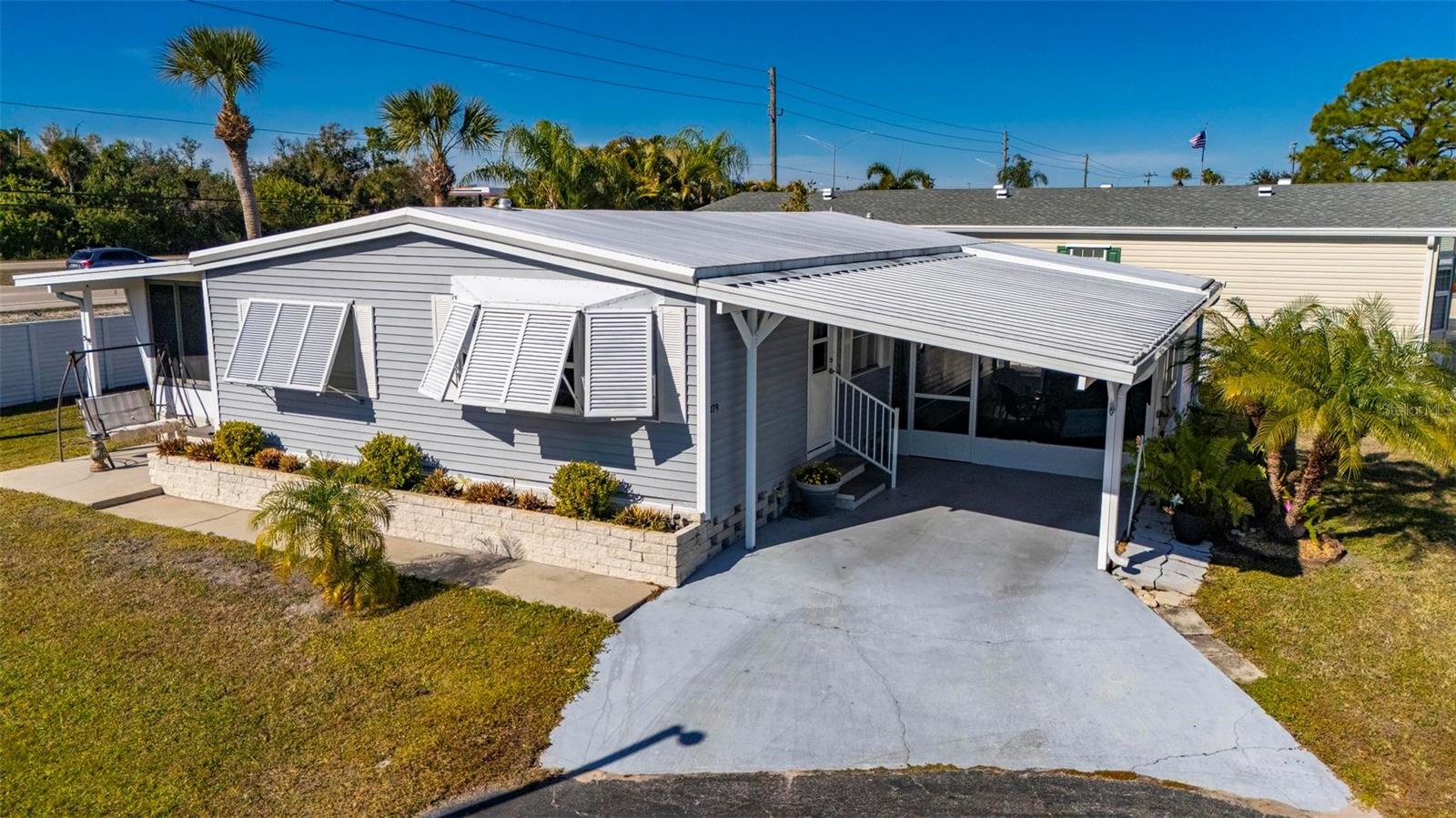 Image 34 of 58 For 1000 Kings Highway 279