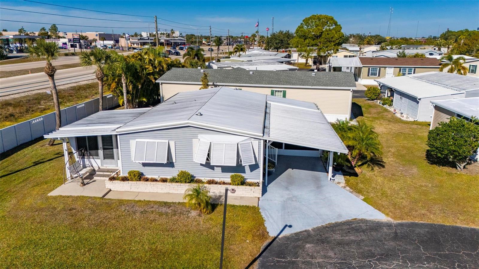 Image 35 of 58 For 1000 Kings Highway 279