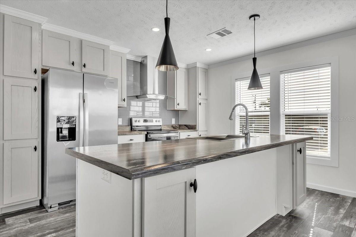 Image 9 of 36 For 3162 Mercury Lane