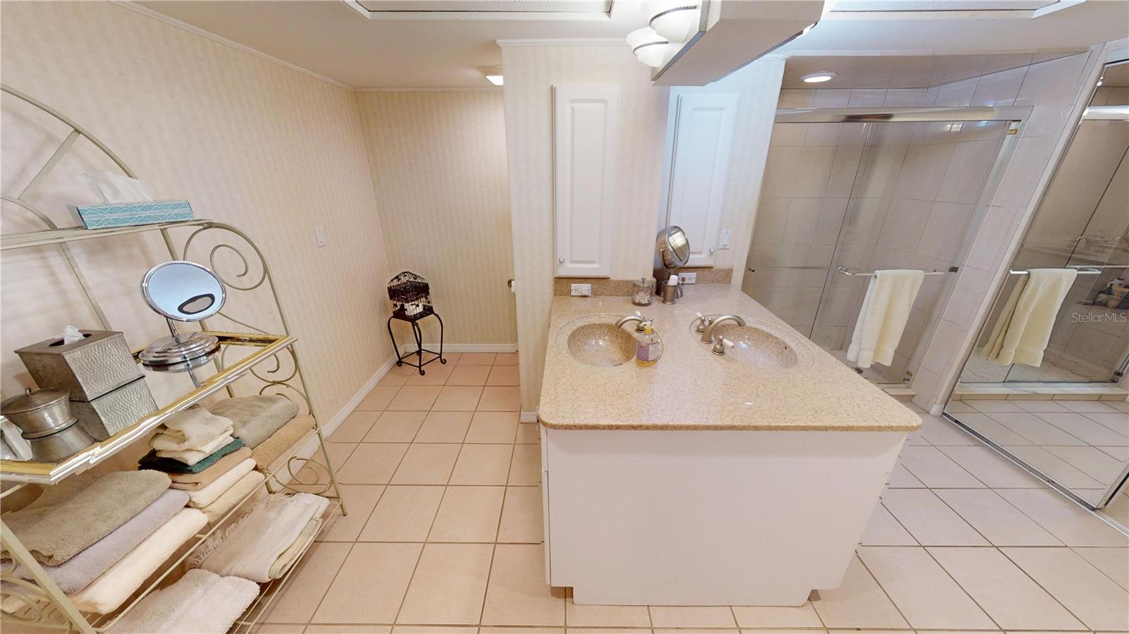 Image 19 of 39 For 3260 Southshore Drive 65a