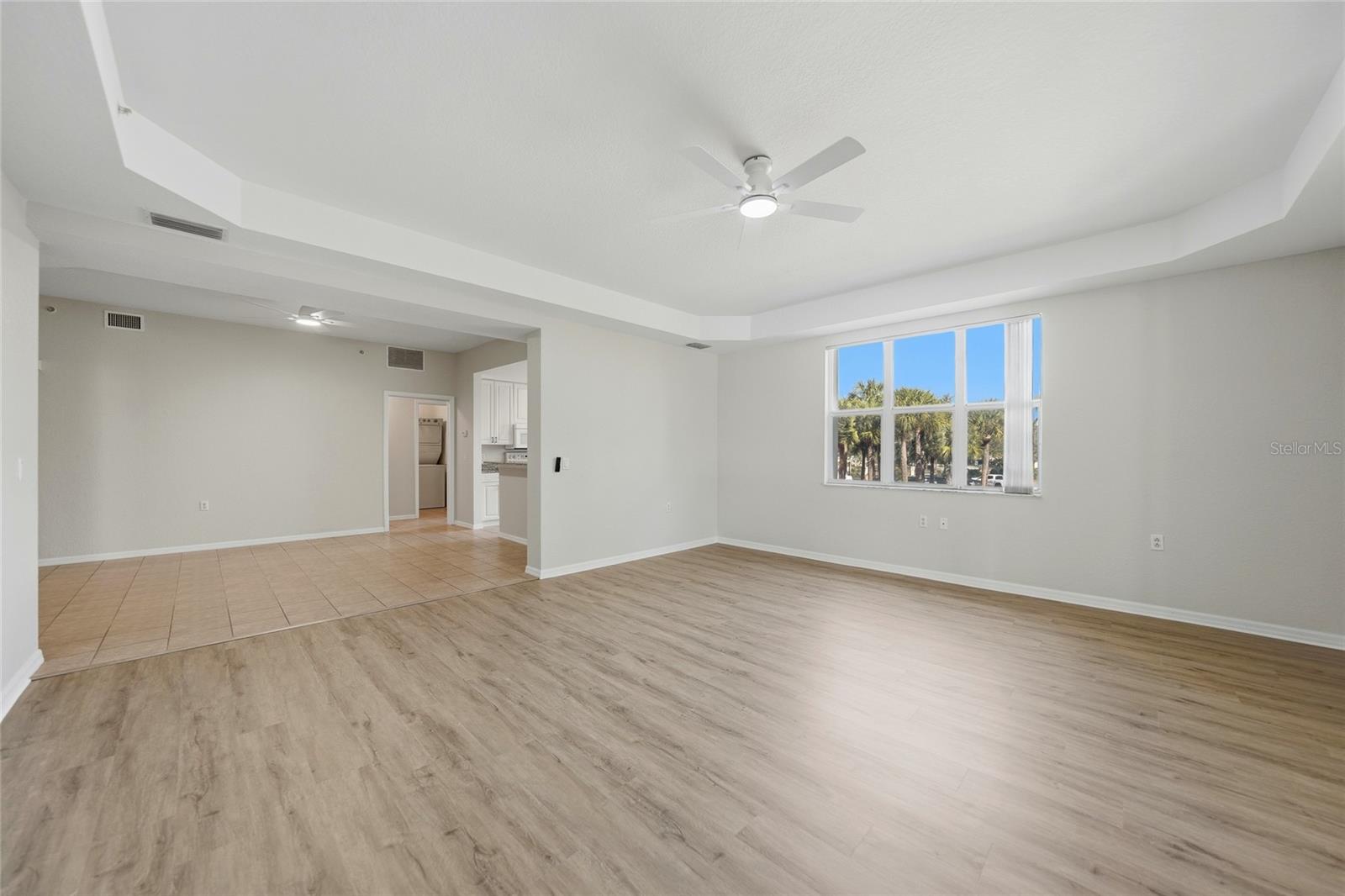 Image 17 of 52 For 255 End Drive 4203