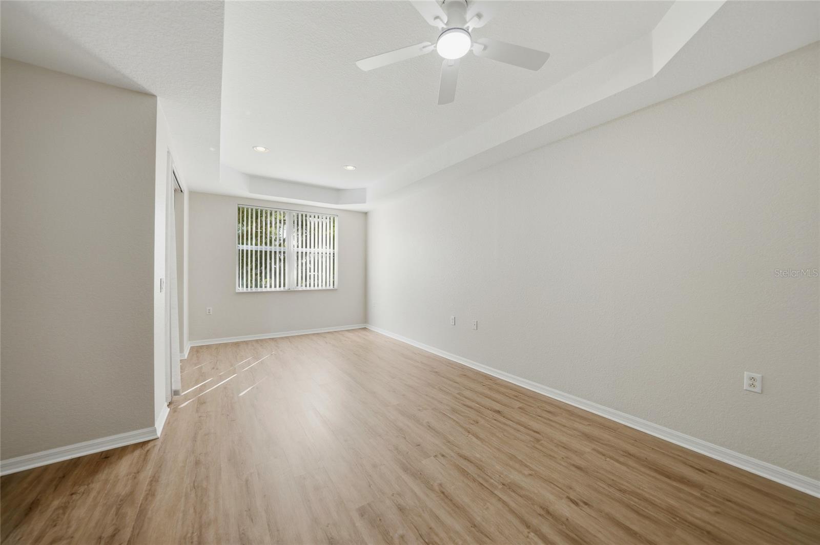 Image 19 of 52 For 255 End Drive 4203