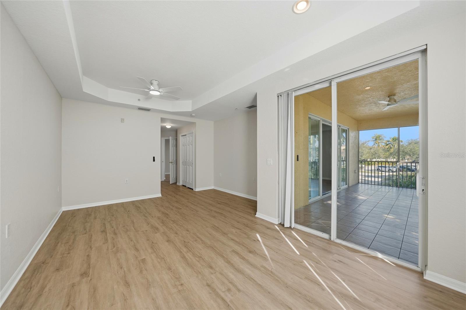 Image 20 of 52 For 255 End Drive 4203