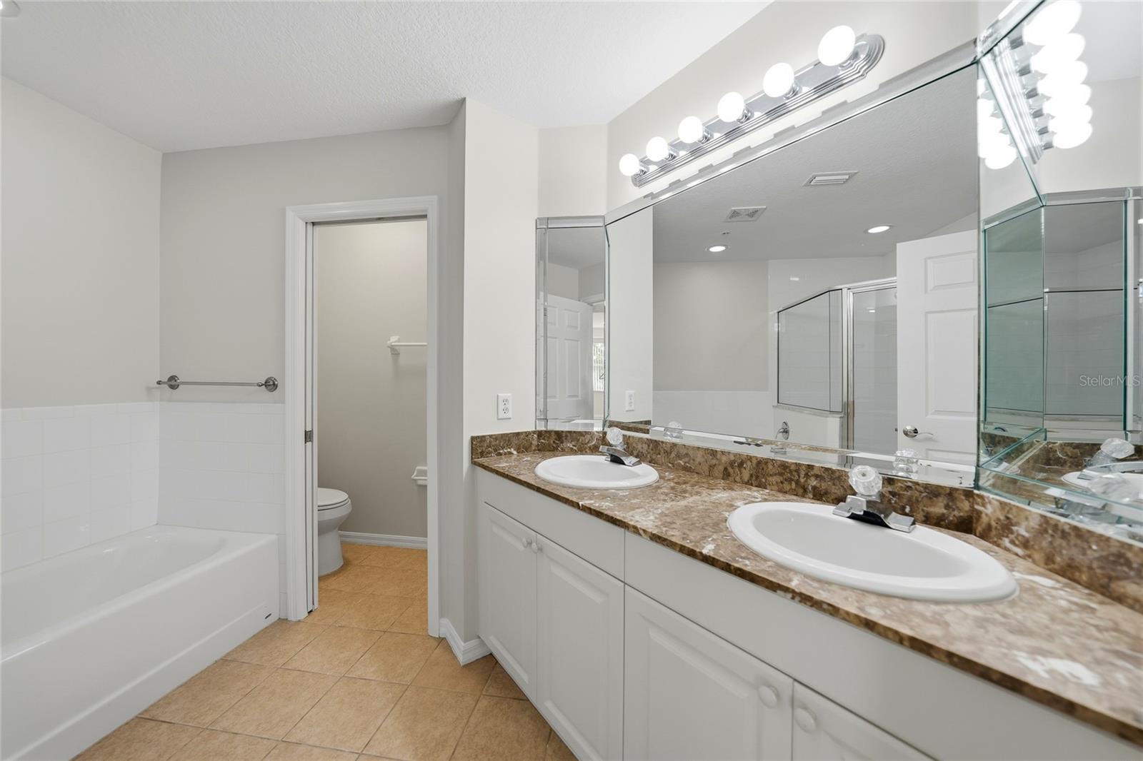 Image 21 of 52 For 255 End Drive 4203