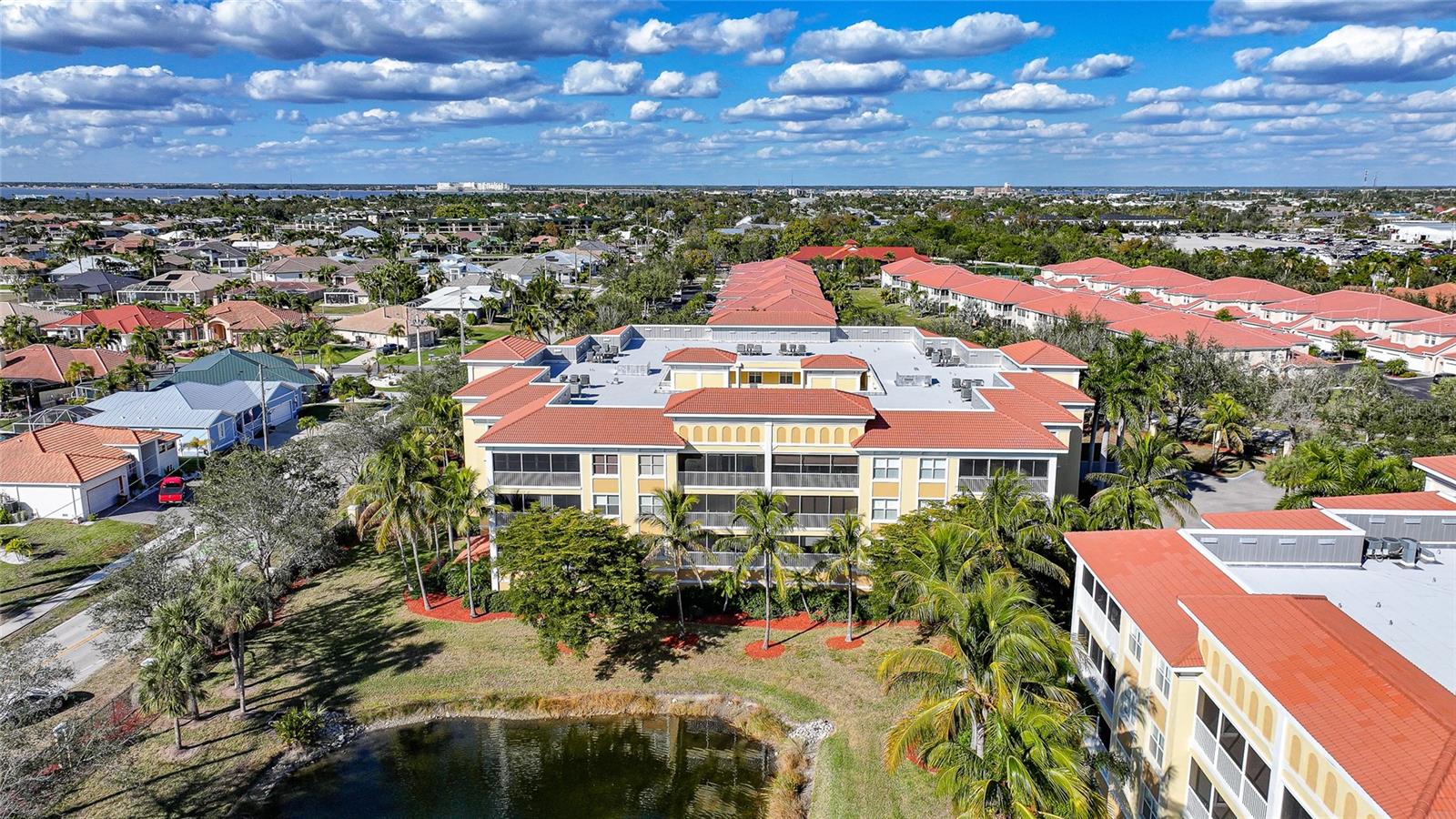 Image 41 of 52 For 255 End Drive 4203