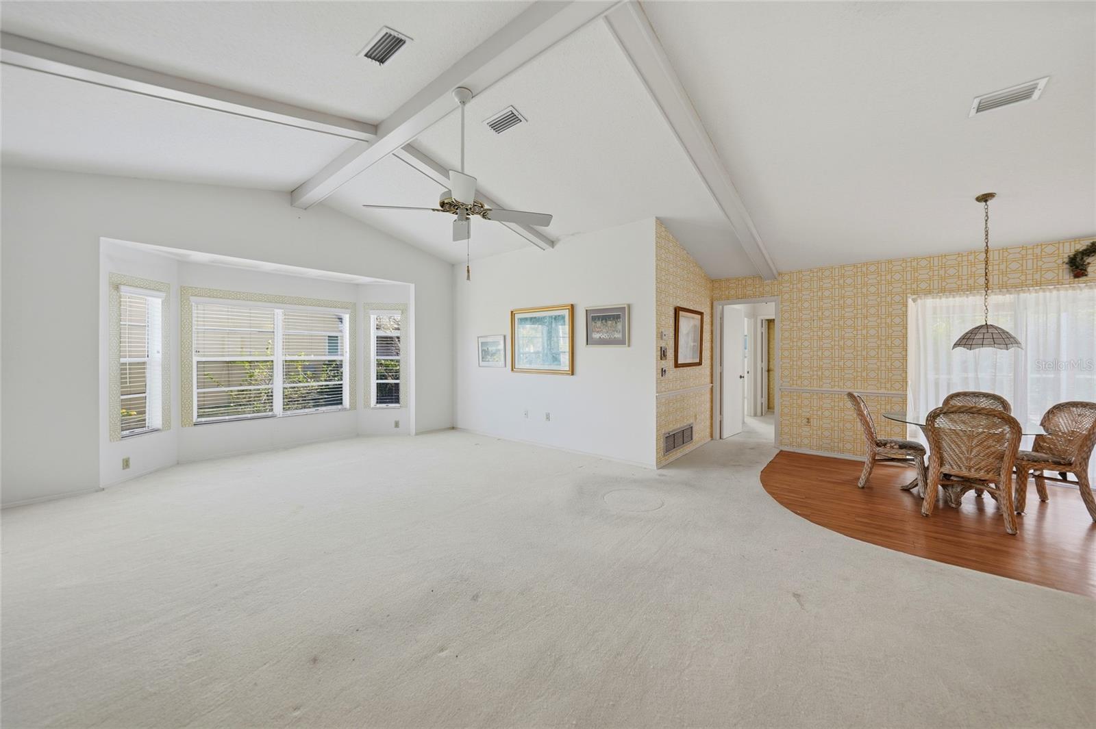 Image 13 of 32 For 401 Firethorn Avenue