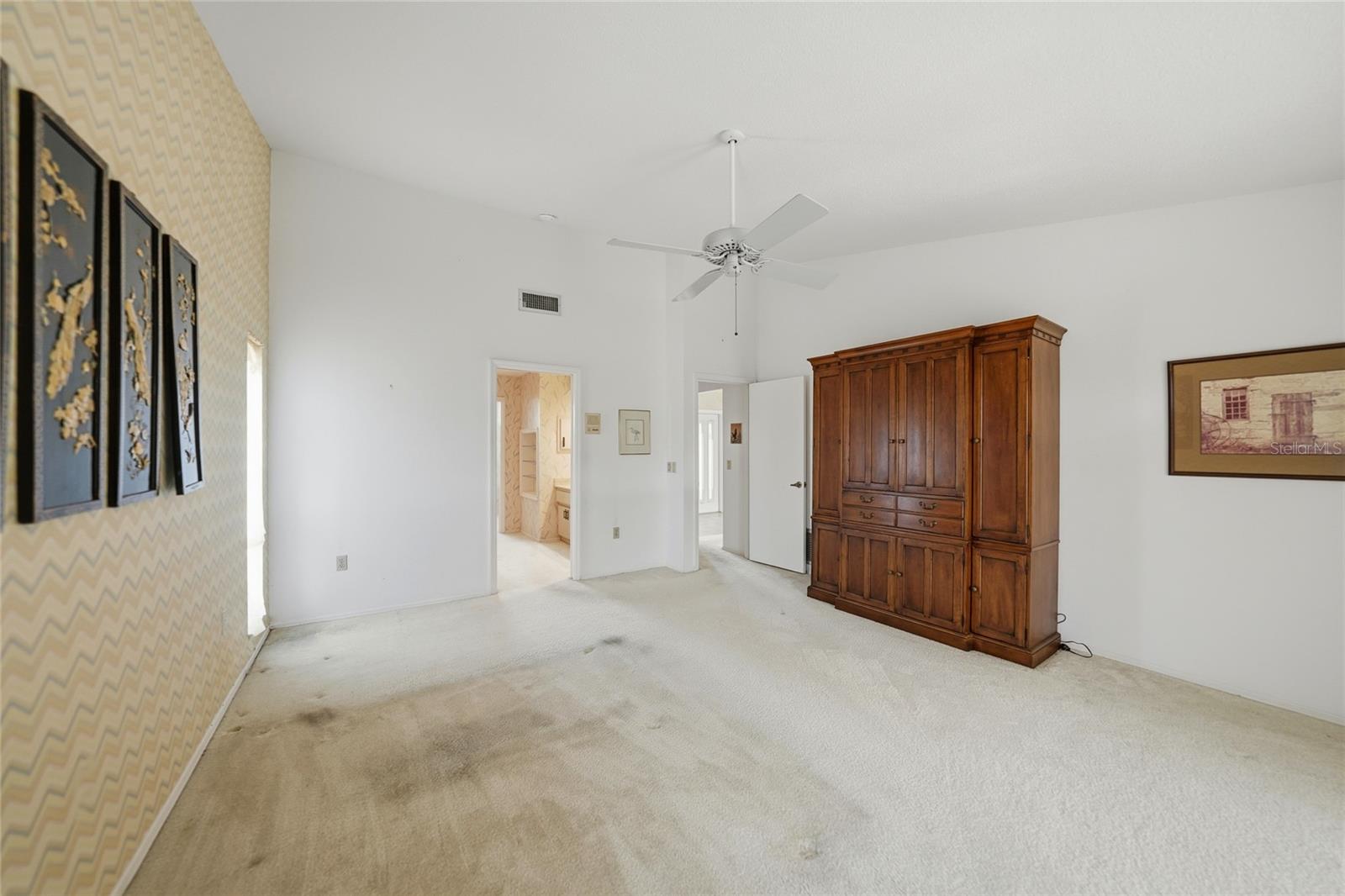 Image 18 of 32 For 401 Firethorn Avenue