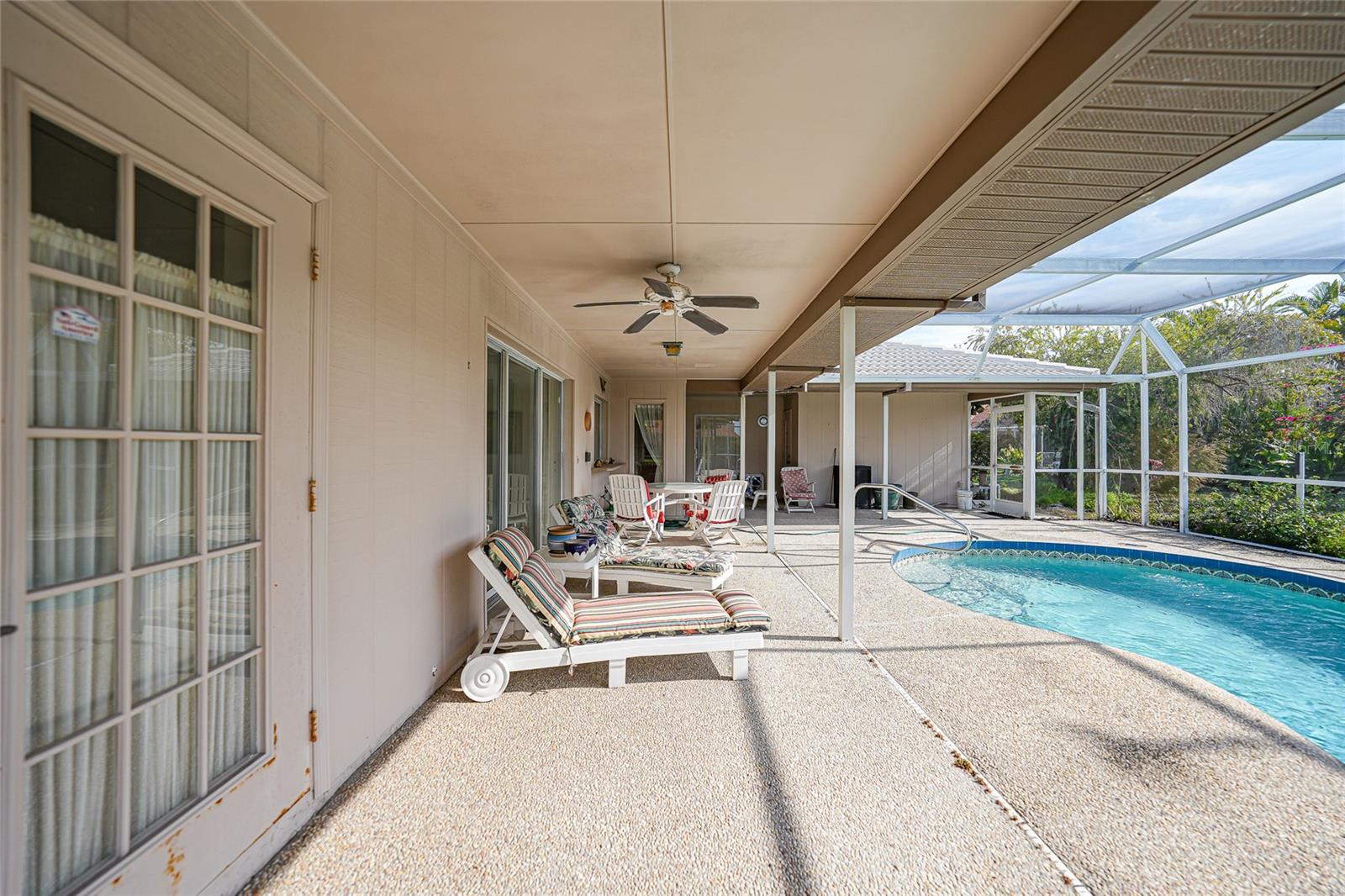 Image 27 of 32 For 401 Firethorn Avenue