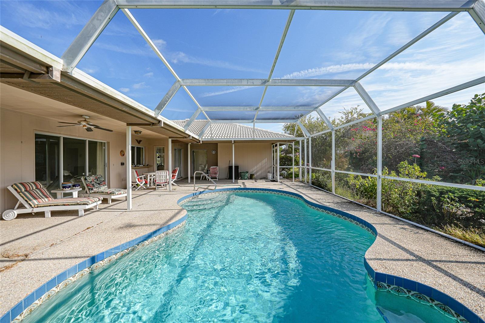 Image 29 of 32 For 401 Firethorn Avenue