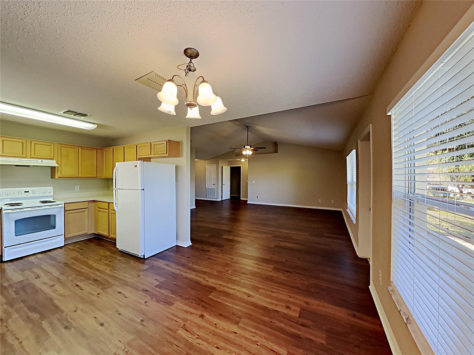 Image 3 of 23 For 1745 Pilchard Drive