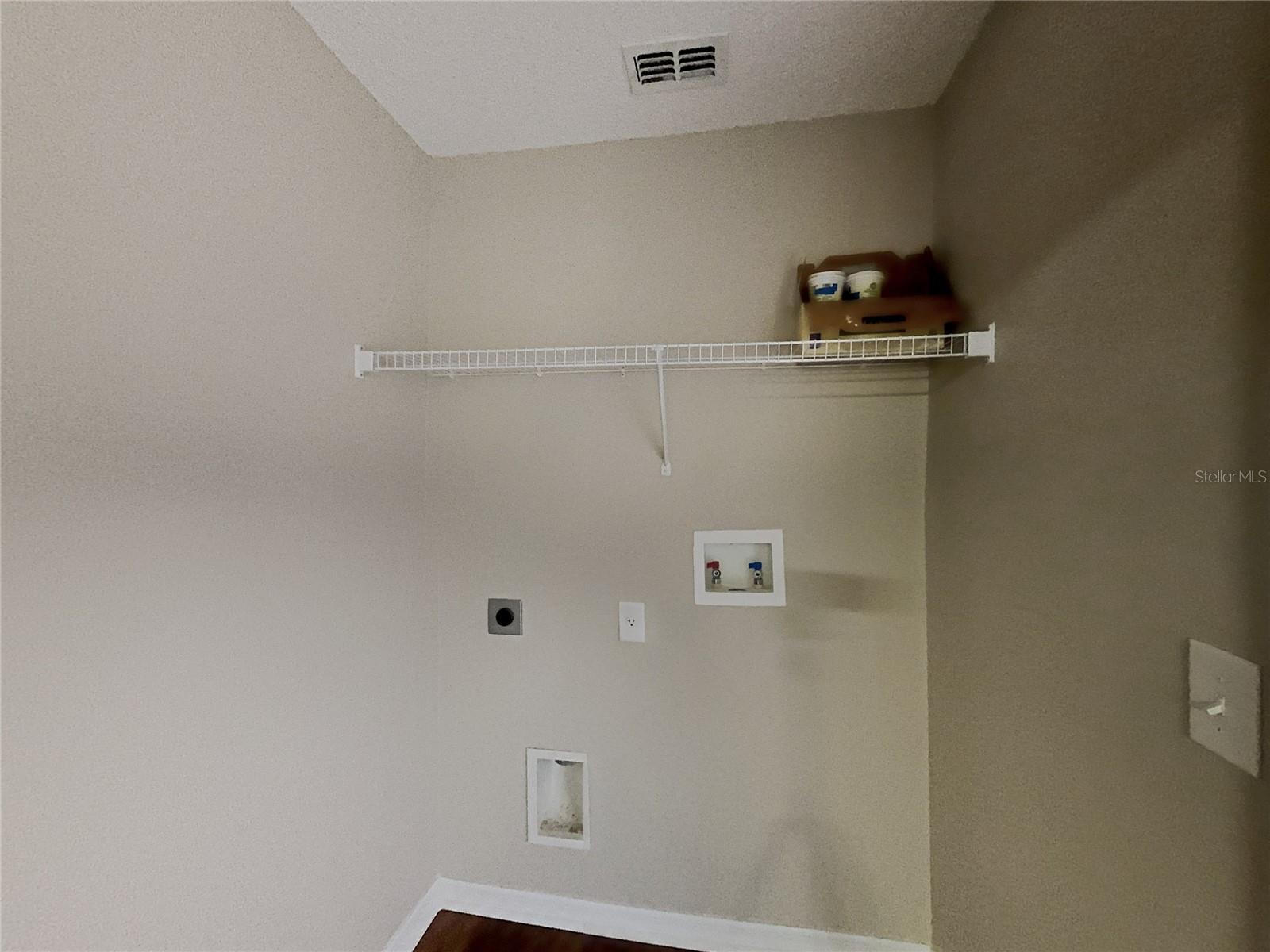 Image 7 of 23 For 1745 Pilchard Drive