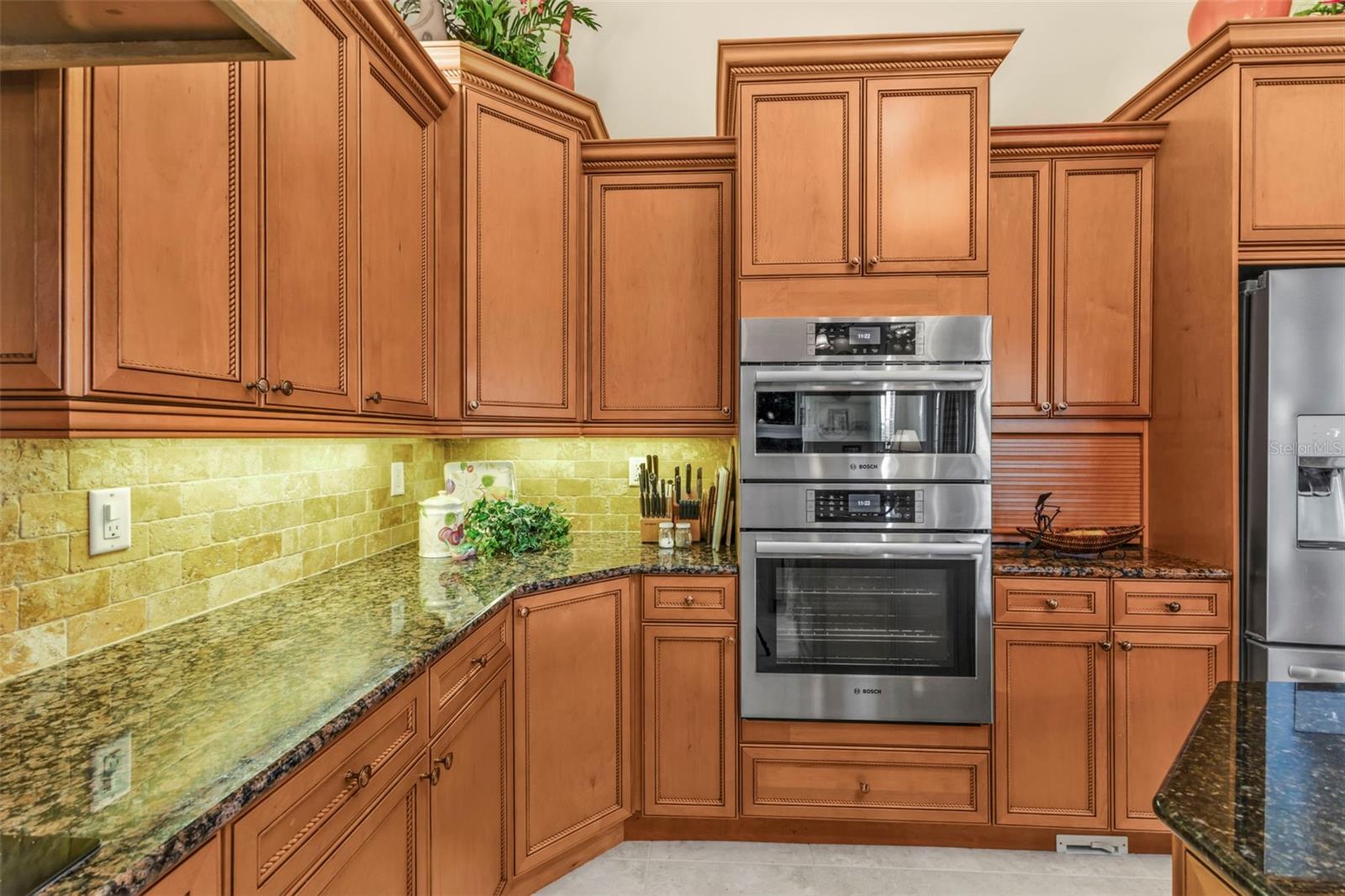 Image 29 of 78 For 5021 Sable Key Circle