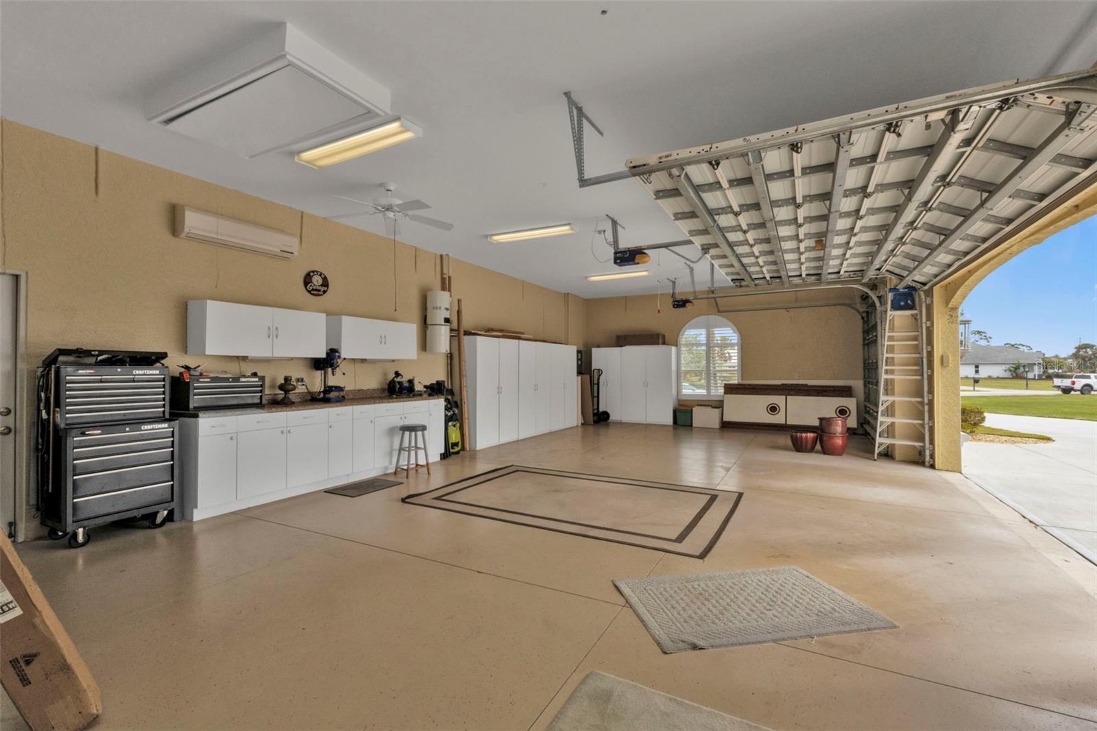 Image 68 of 78 For 5021 Sable Key Circle