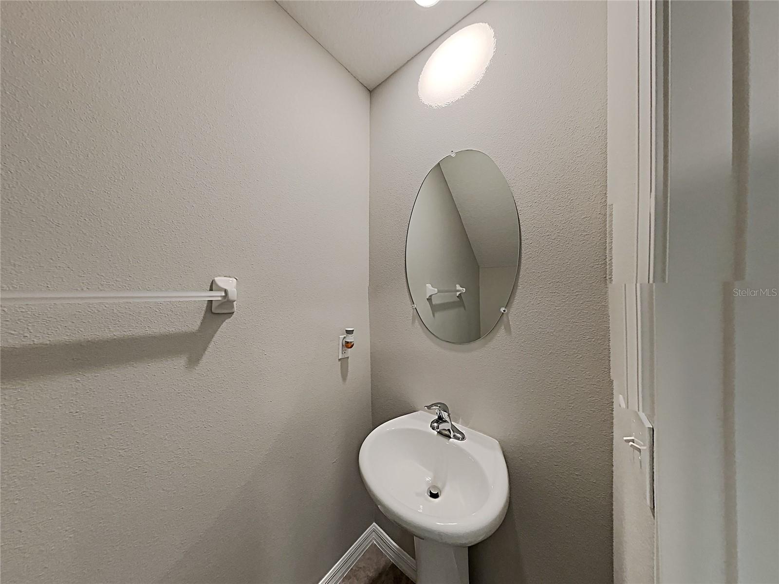 Image 28 of 41 For 5125 White Chicory Drive