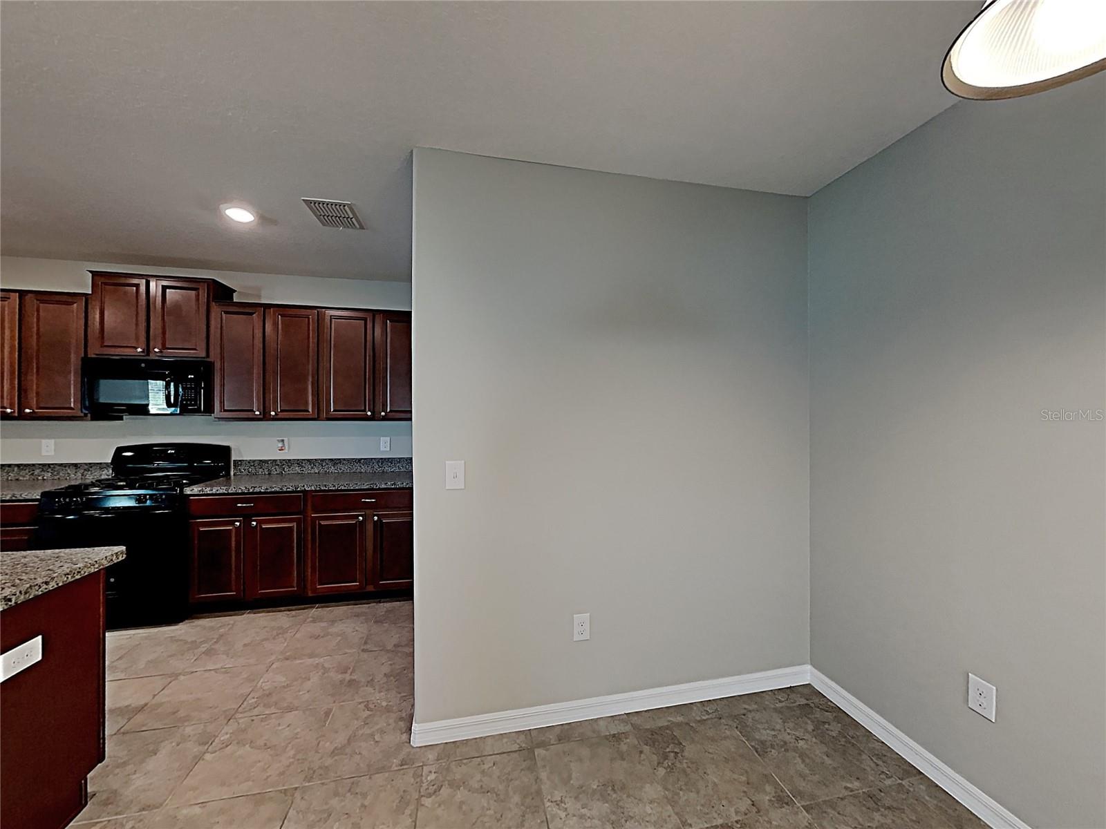 Image 5 of 41 For 5125 White Chicory Drive