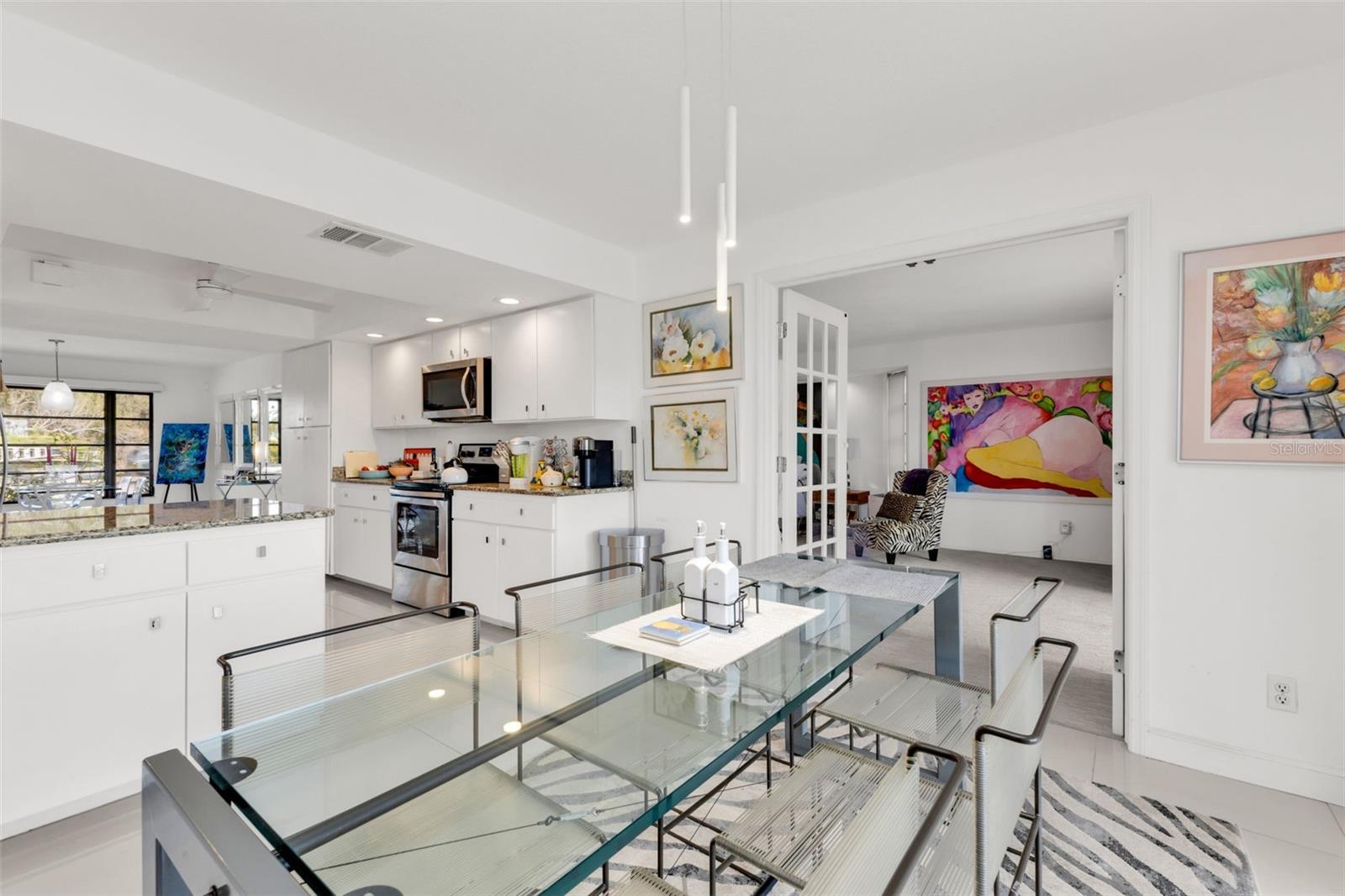 Image 14 of 73 For 11903 Kingsway Circle