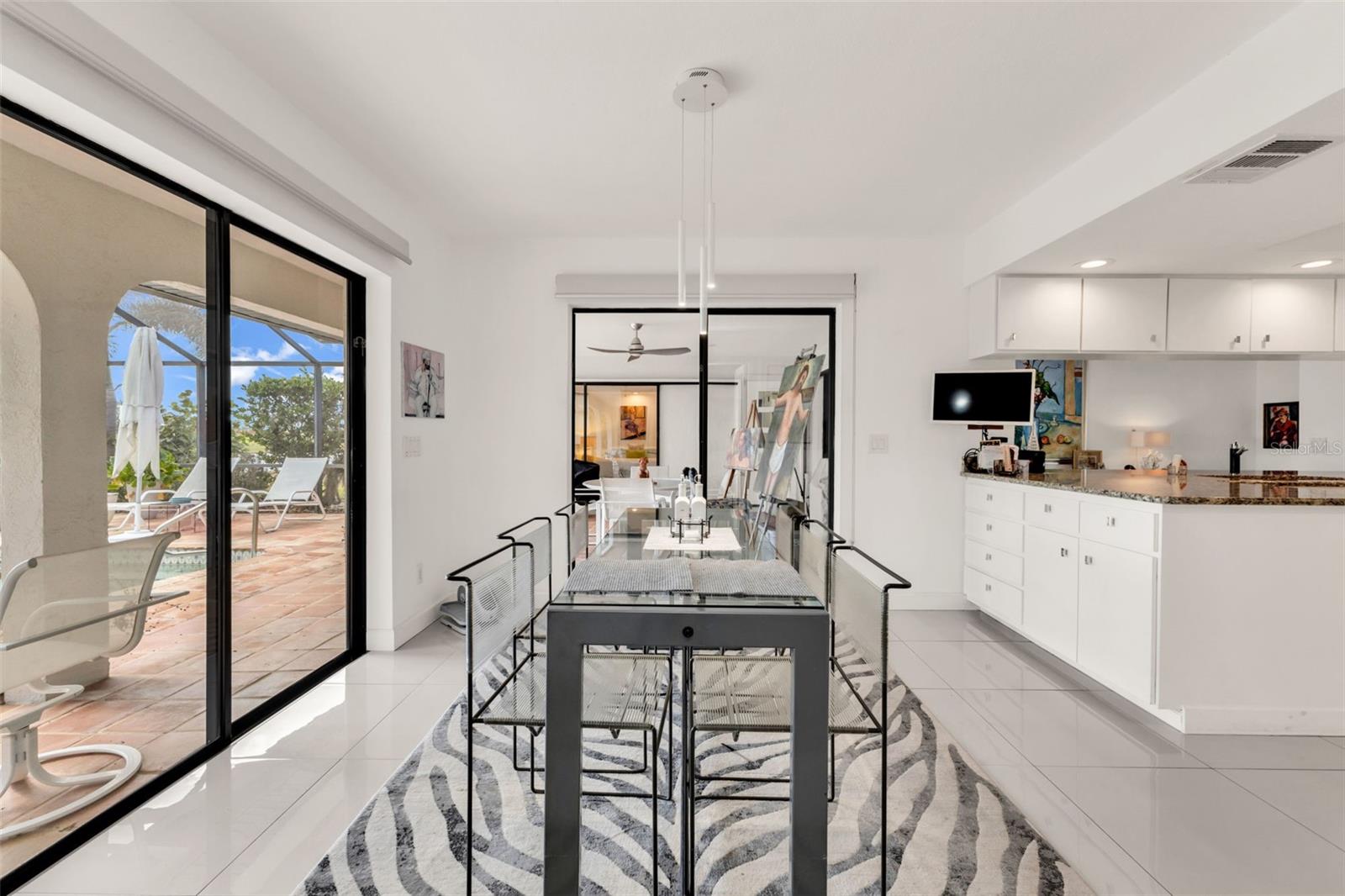 Image 16 of 73 For 11903 Kingsway Circle