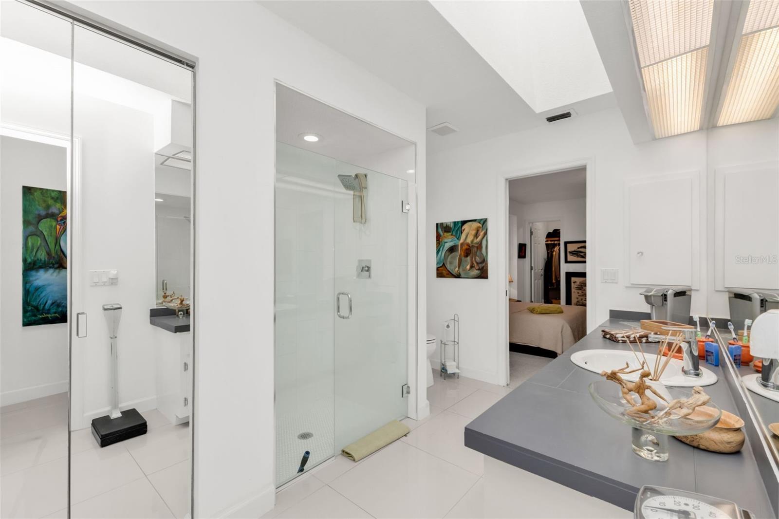 Image 38 of 73 For 11903 Kingsway Circle