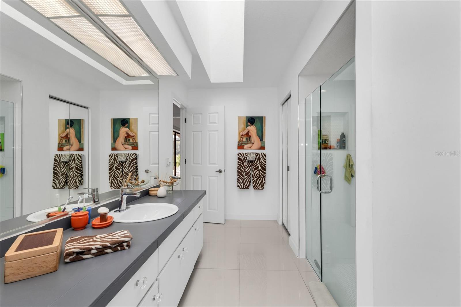 Image 40 of 73 For 11903 Kingsway Circle