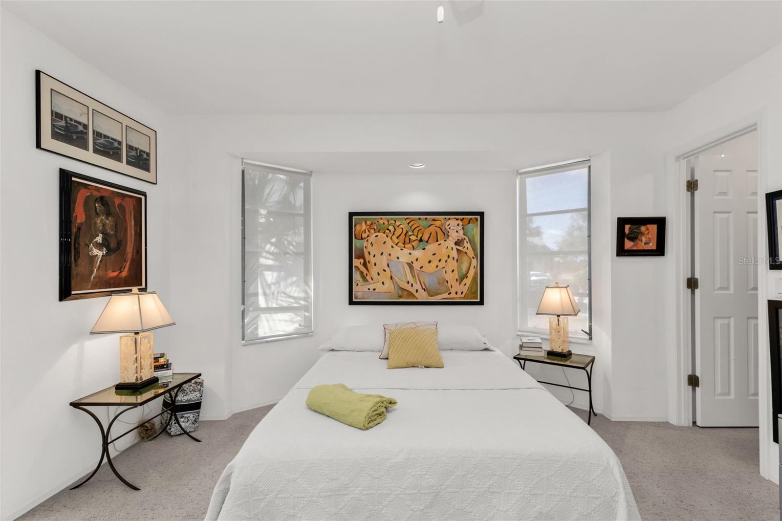 Image 42 of 73 For 11903 Kingsway Circle