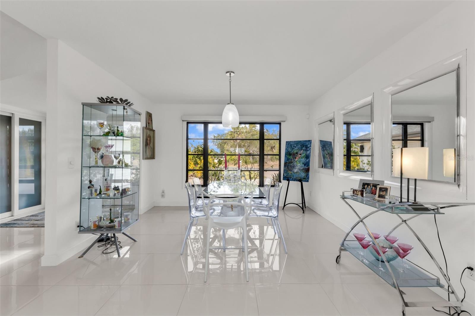 Image 6 of 73 For 11903 Kingsway Circle