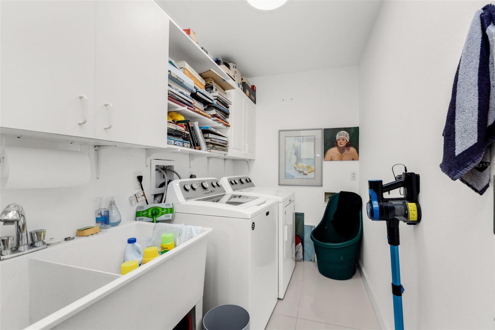 Image 61 of 73 For 11903 Kingsway Circle