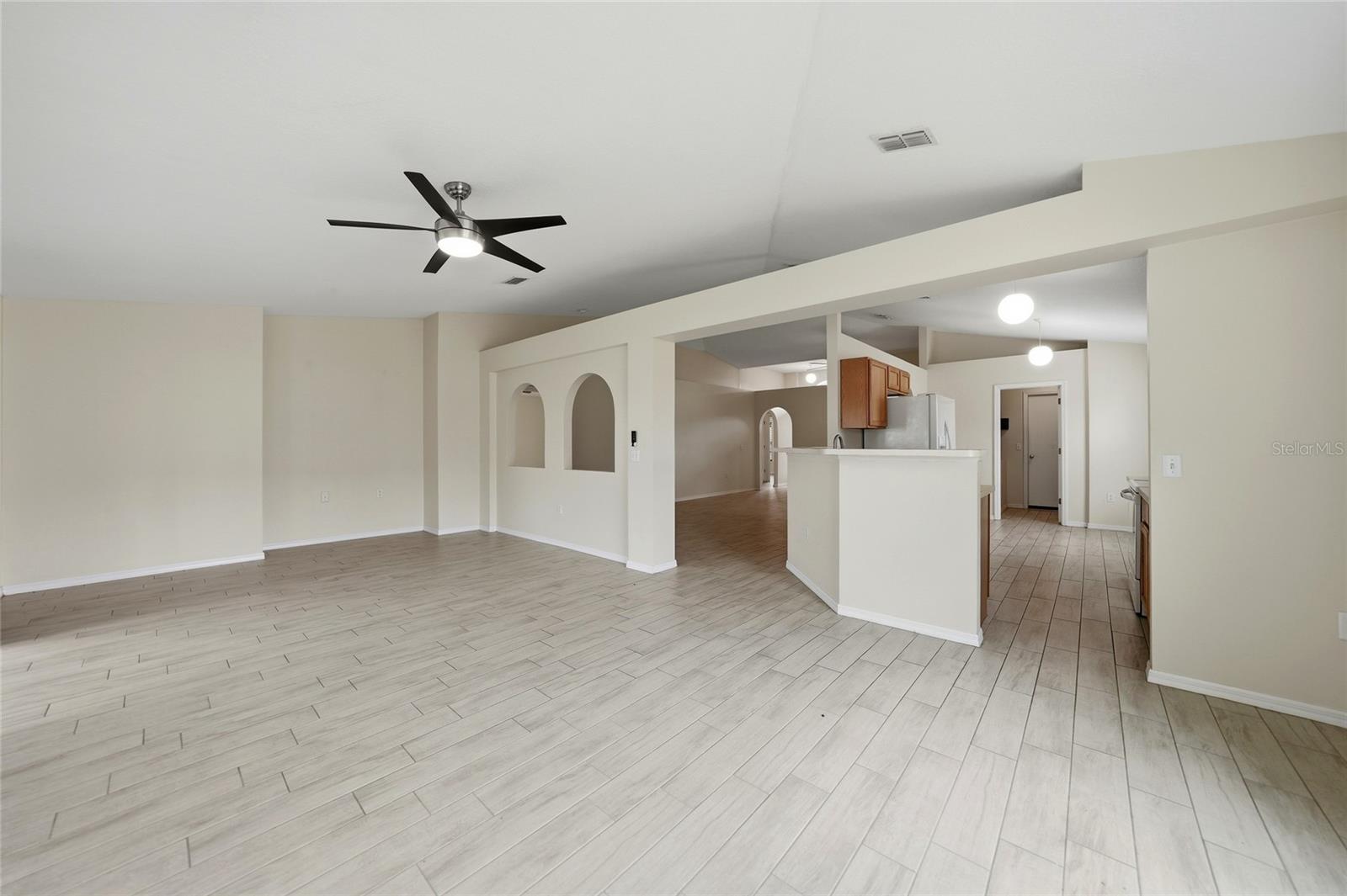 Image 12 of 47 For 2735 Suncoast Lakes Boulevard