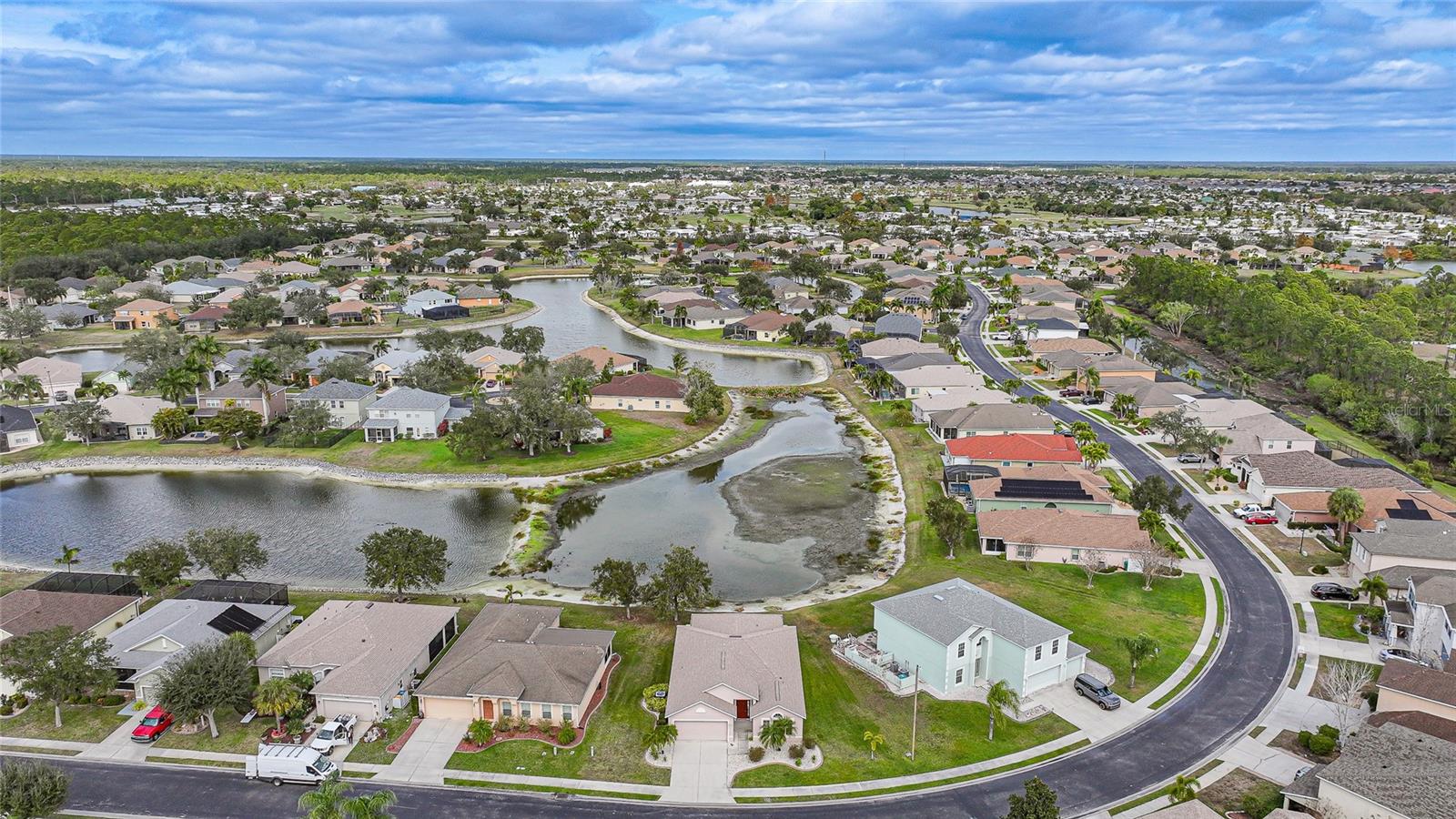 Image 4 of 47 For 2735 Suncoast Lakes Boulevard