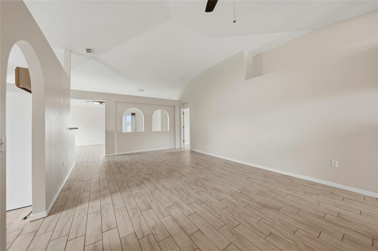 Image 9 of 47 For 2735 Suncoast Lakes Boulevard