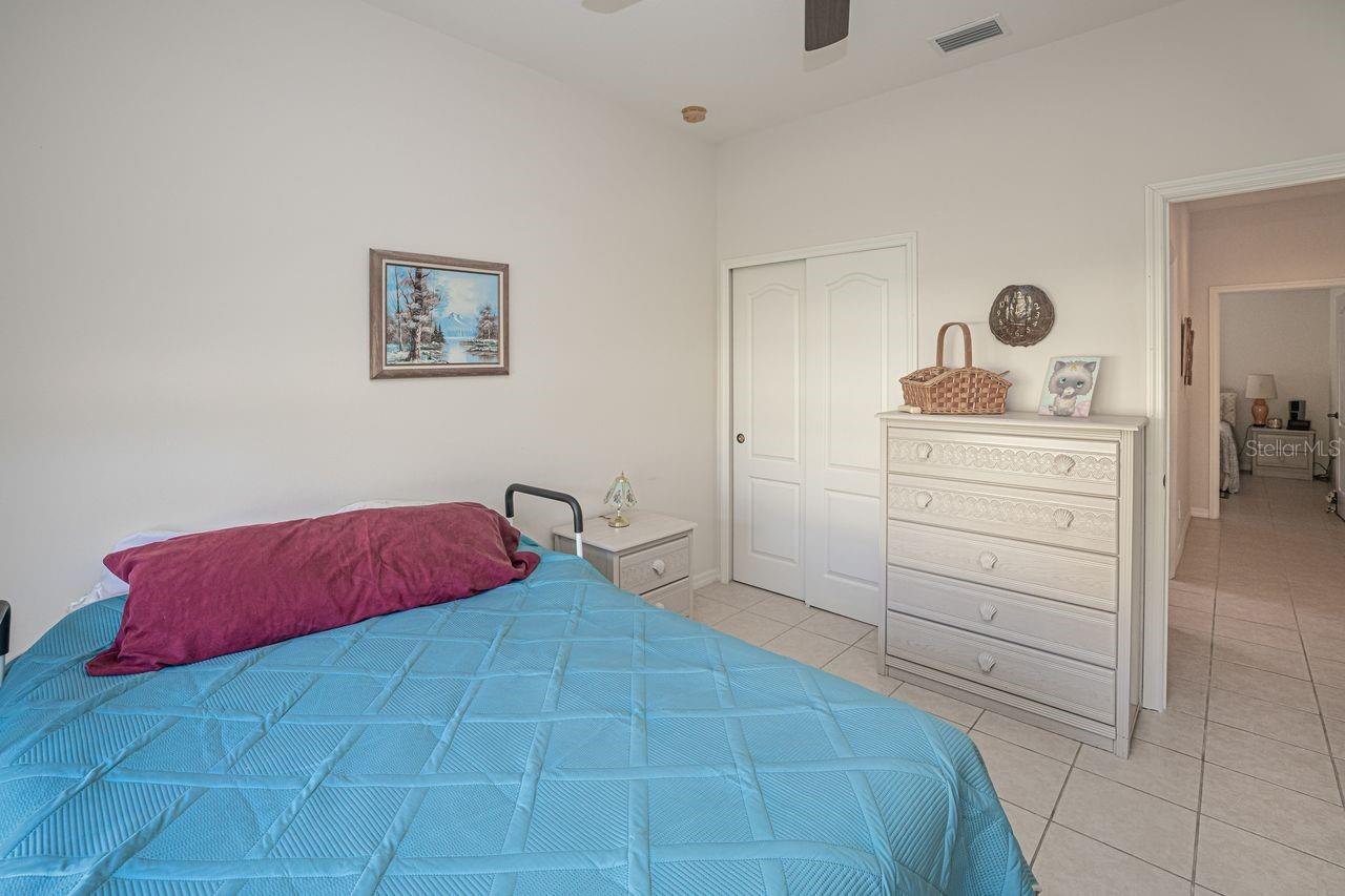 Listing photo id 30 for 2860 Suncoast Lakes