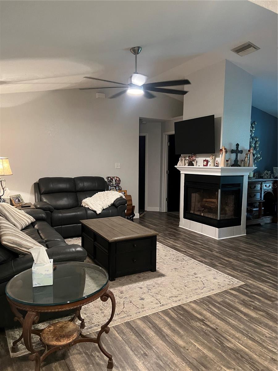 Image 4 of 41 For 2479 Wimpole Street