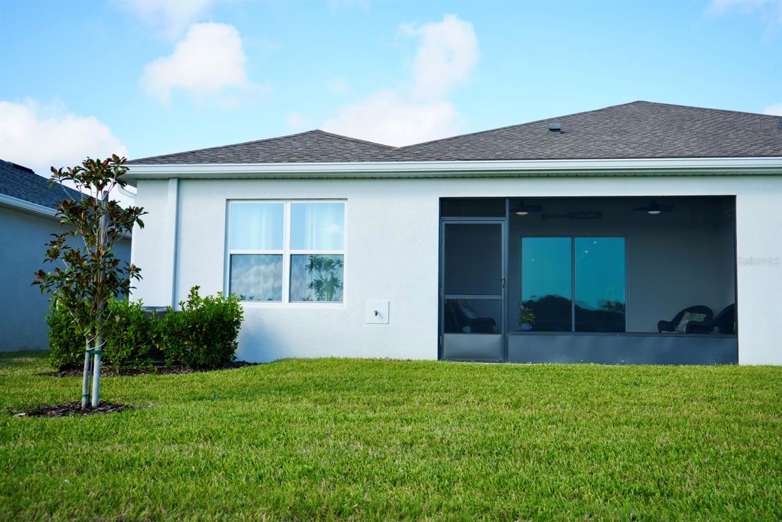 Listing photo id 9 for 16292 Lady Palm Drive