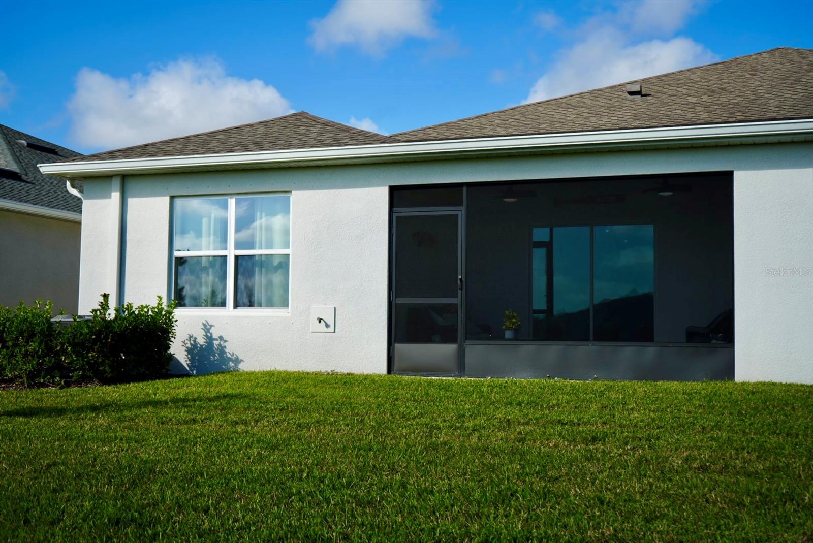 Listing photo id 10 for 16292 Lady Palm Drive